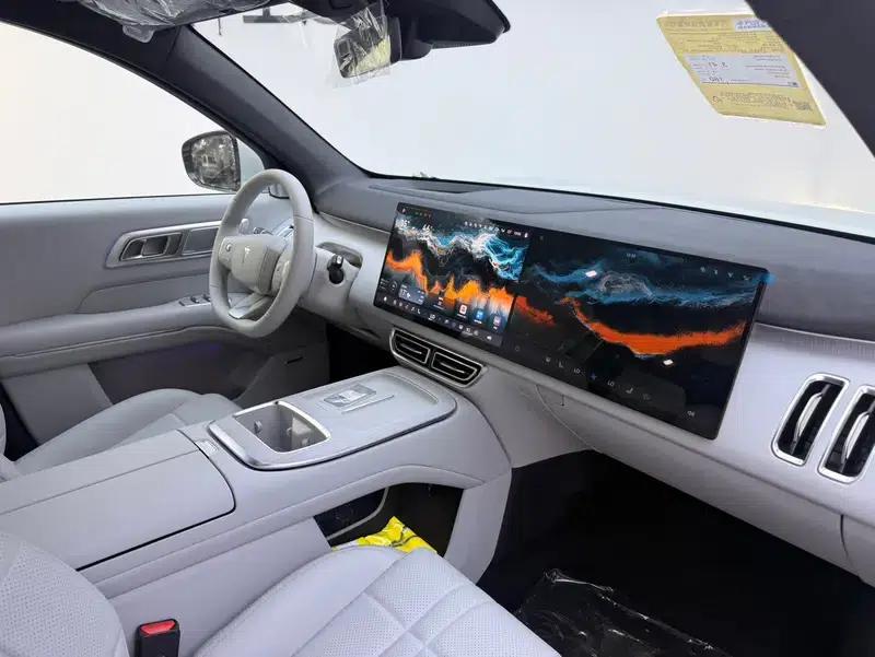 Deep Blue S09 2025 Model, Rear-Wheel Drive Ultra+ — миниатюра 17