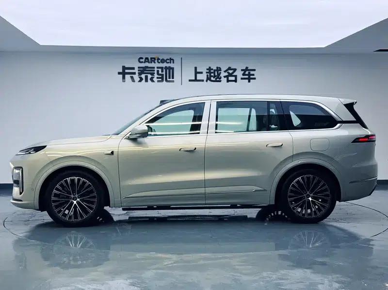 Deep Blue S09 2025 Model, Rear-Wheel Drive Ultra+ — миниатюра 4
