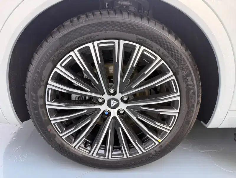 Deep Blue S09 2025 Model, Rear-Wheel Drive Ultra+ — миниатюра 9