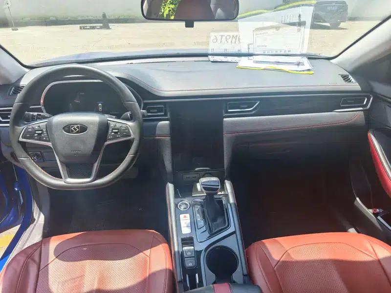Sihao A5 2021 1.5T CVT Premium Intelligent Connected Edition — миниатюра 8