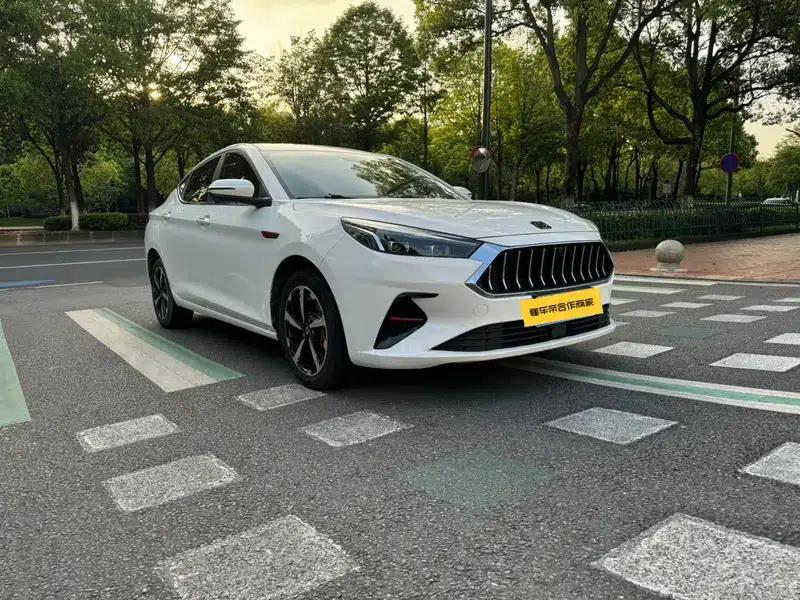 Sihao A5 2021 1.5T CVT Premium Intelligent Connected Edition — миниатюра 3
