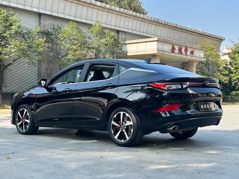 Sihao A5 2021 1.5T CVT Premium Intelligent Connected Edition — миниатюра 5