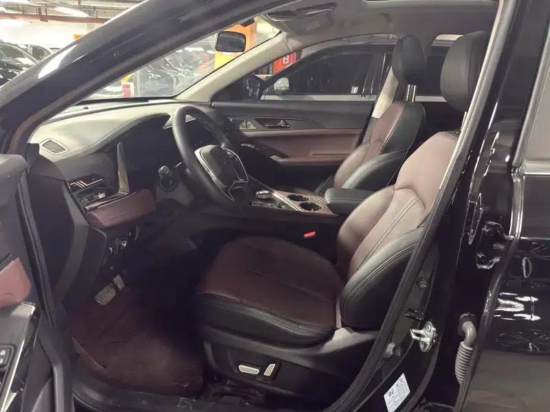 Sihao X8 PLUS 2022 1.5TGDI DCT Smart Home Edition 6/7 Seats — миниатюра 10