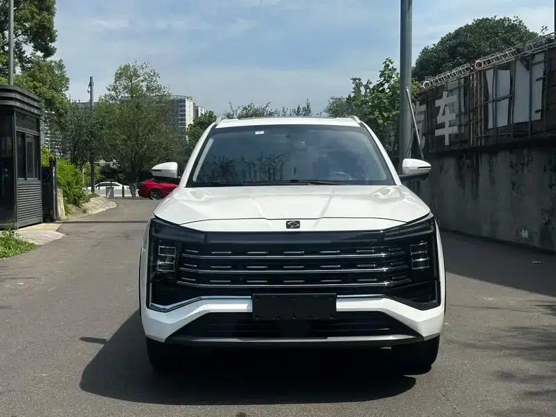Sihao X8 PLUS 2022 1.5TGDI DCT Smart Home Edition 6/7 Seats — миниатюра 2