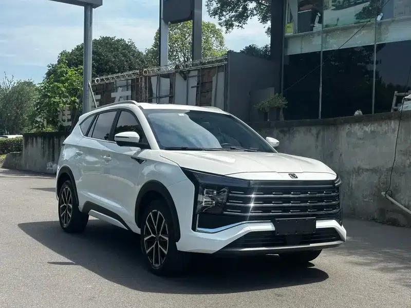 Sihao X8 PLUS 2022 1.5TGDI DCT Smart Home Edition 6/7 Seats — миниатюра 3
