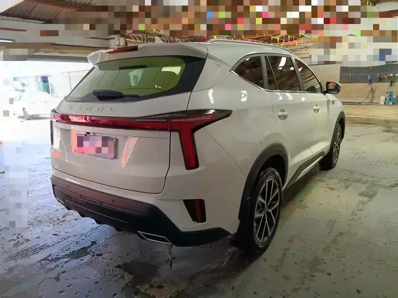 Sihao X8 PLUS 2022 1.5TGDI DCT Smart Edition 6/7 Seats — миниатюра 6