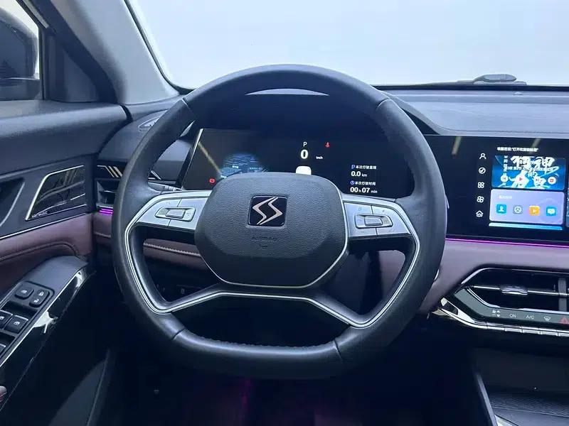 Sihao X8 PLUS 2022 1.5TGDI DCT Smart Home Edition 6/7 Seats — миниатюра 16