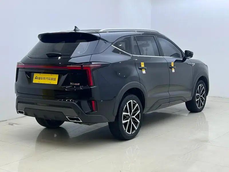 Sihao X8 PLUS 2022 1.5TGDI DCT Smart Home Edition 6/7 Seats — миниатюра 7