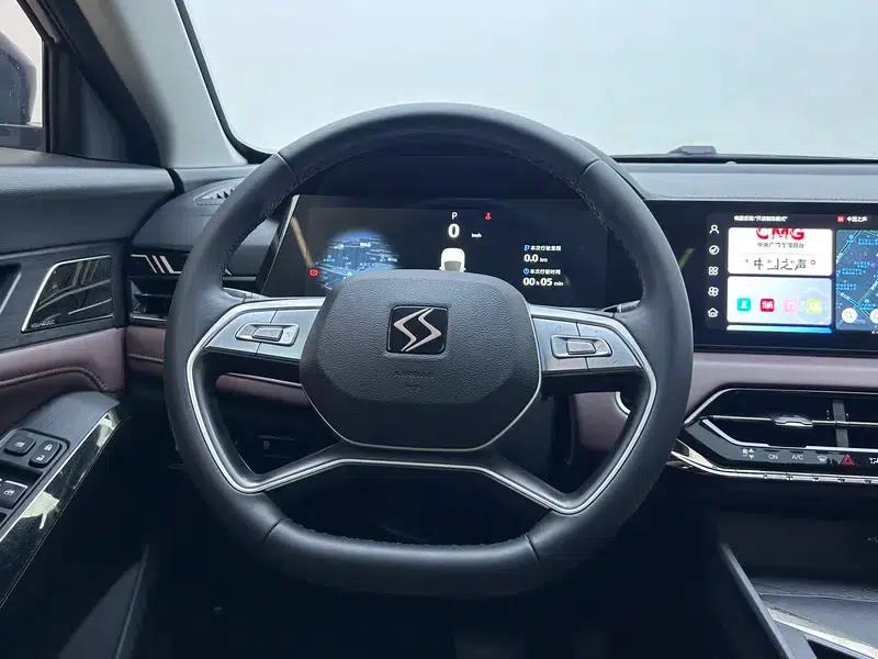 Sihao X8 PLUS 2022 1.5TGDI DCT Smart Home Edition 6/7 Seats — миниатюра 16