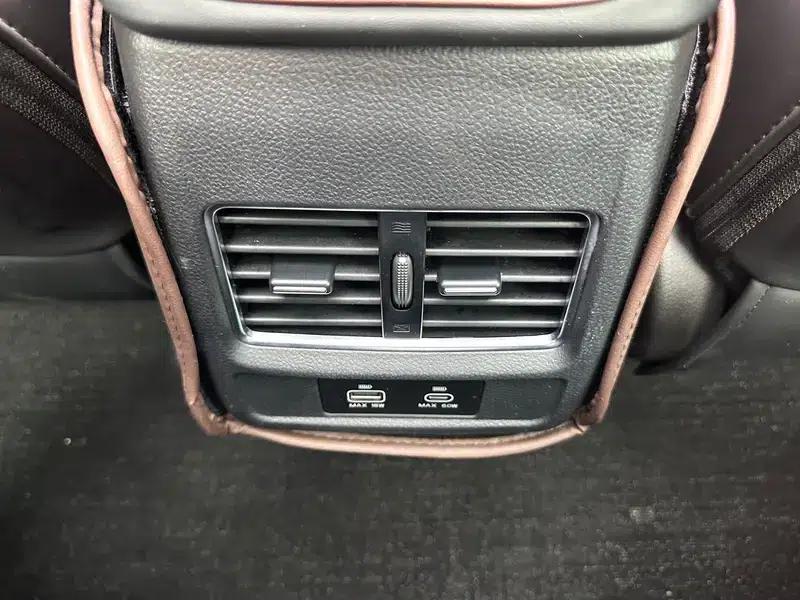 Sihao X8 PLUS 2022 1.5TGDI DCT Smart Edition 6/7 Seats — миниатюра 11
