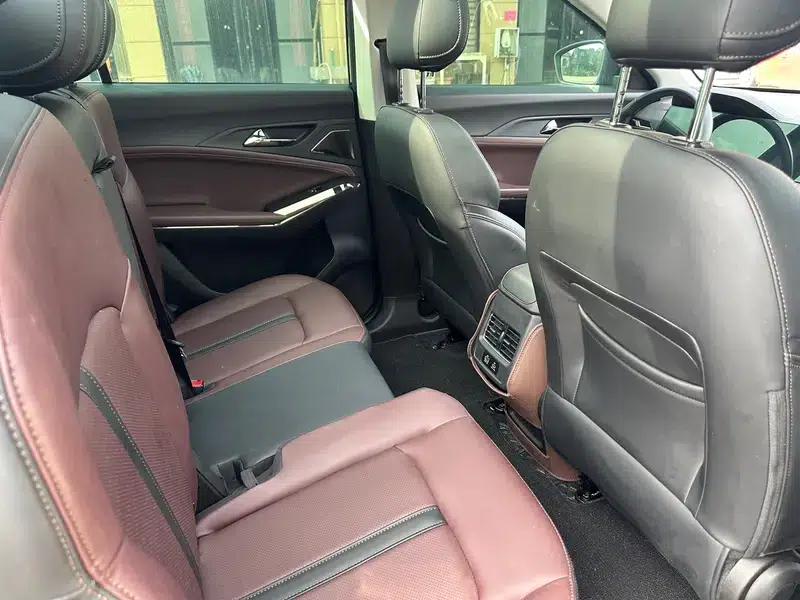 Sihao X8 PLUS 2022 1.5TGDI DCT Smart Edition 6/7 Seats — миниатюра 19