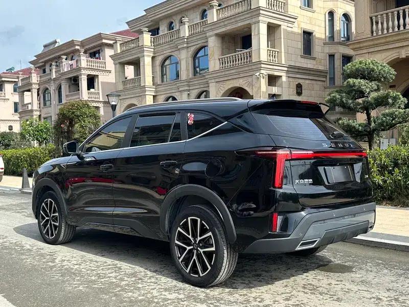 Sihao X8 PLUS 2022 1.5TGDI DCT Smart Edition 6/7 Seats — миниатюра 5