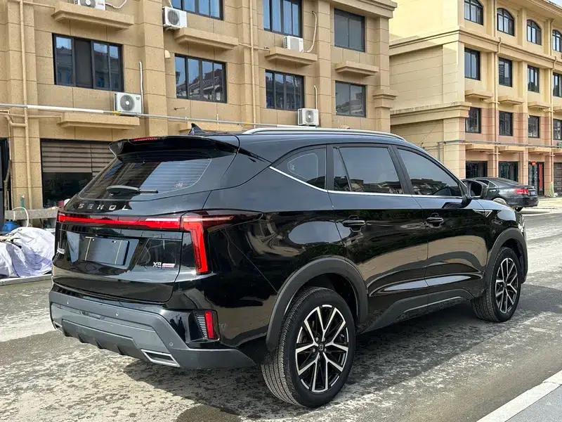 Sihao X8 PLUS 2022 1.5TGDI DCT Smart Edition 6/7 Seats — миниатюра 7