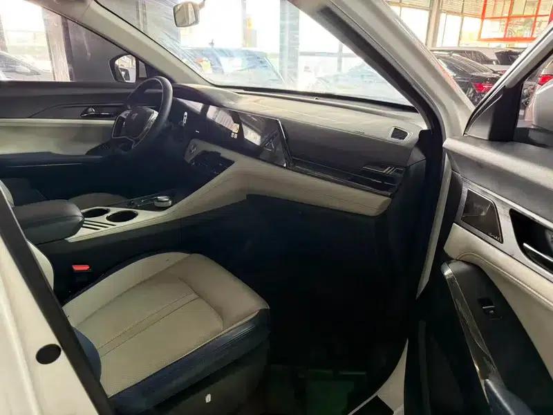 Sihao X8 PLUS 2022 1.5TGDI DCT Smart Edition 6/7 Seats — миниатюра 14
