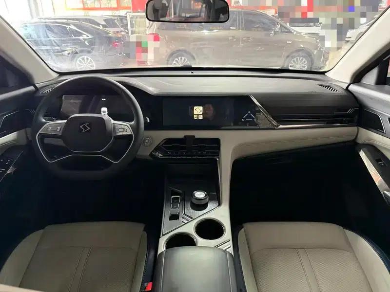 Sihao X8 PLUS 2022 1.5TGDI DCT Smart Edition 6/7 Seats — миниатюра 9