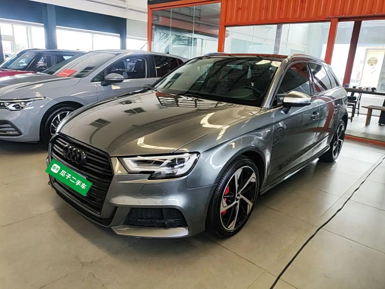 Audi A3 2018 30th Anniversary Edition Sportback 40 TFSI Sport Model — миниатюра 1