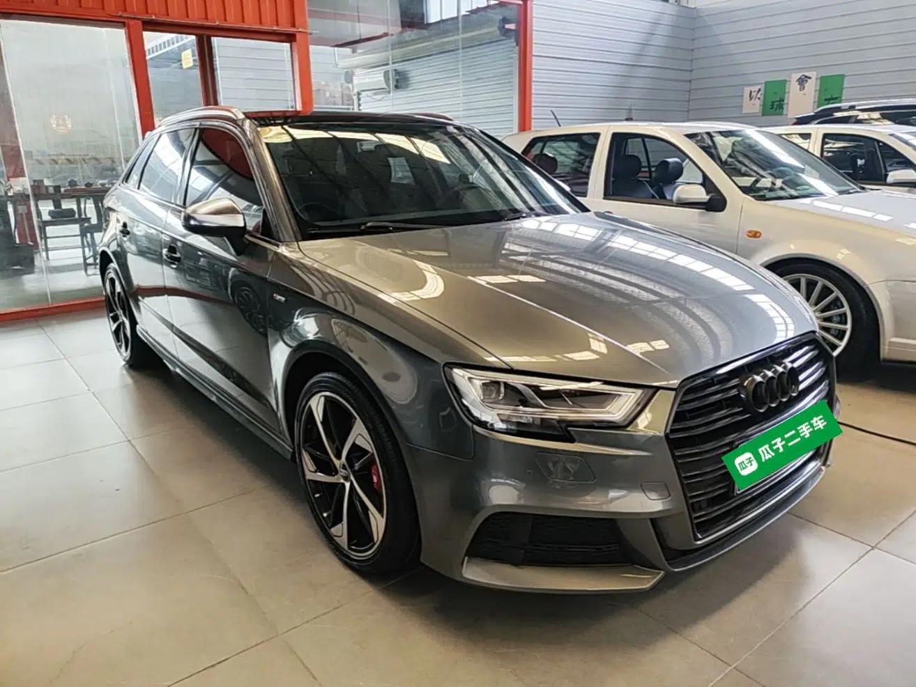 Audi A3 2018 30th Anniversary Edition Sportback 40 TFSI Sport Model — миниатюра 3