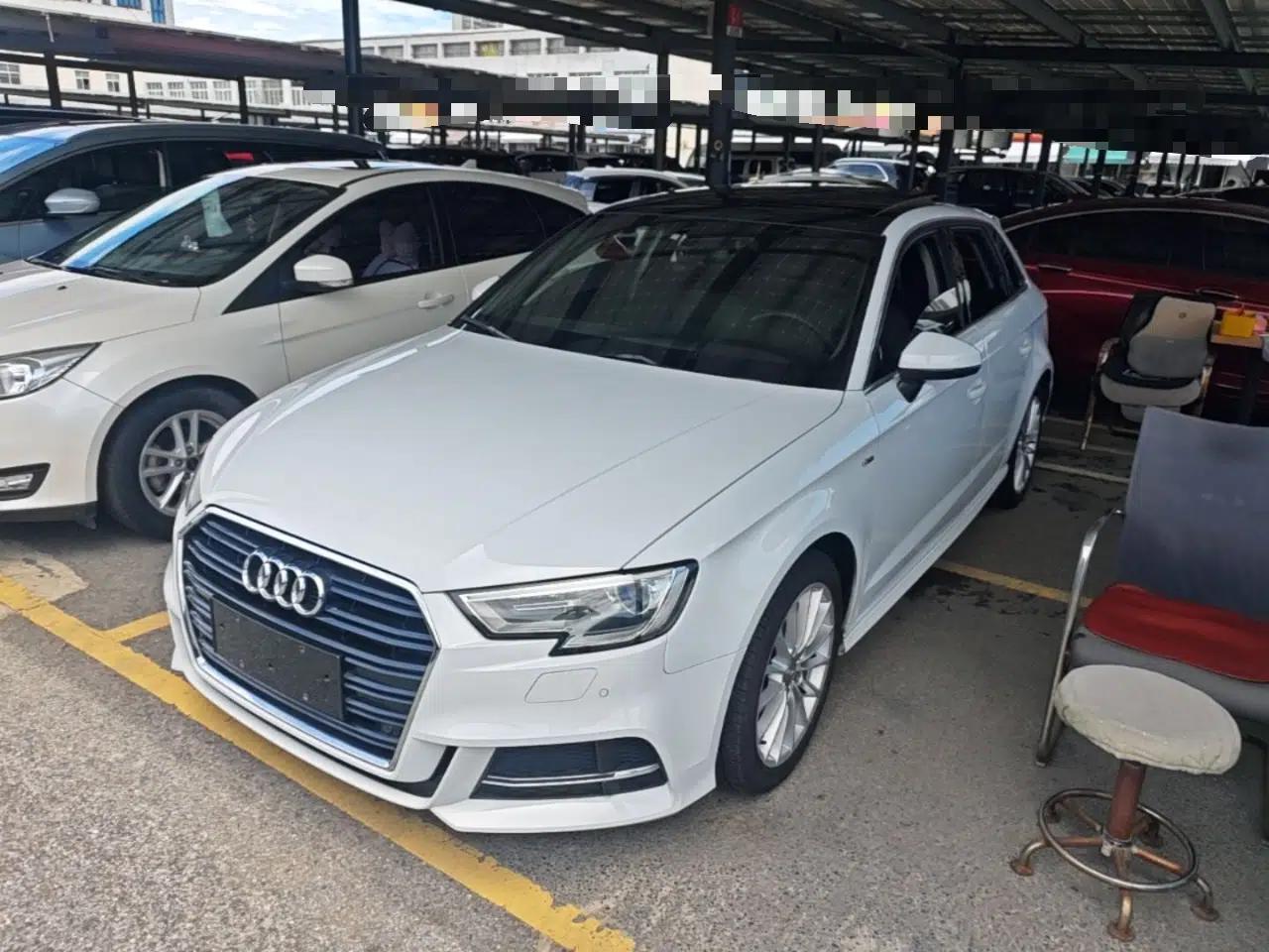 Audi A3 2017 Sportback 35 TFSI Fashion Model — миниатюра 1
