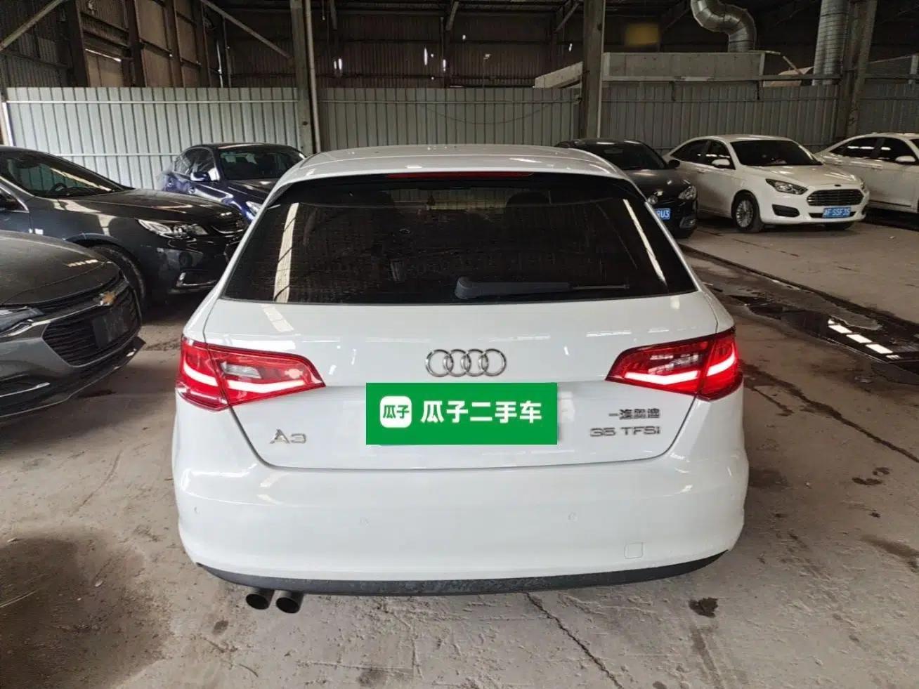 Audi A3 2015 Sportback 35 TFSI Millionth Anniversary Comfort Model — миниатюра 5