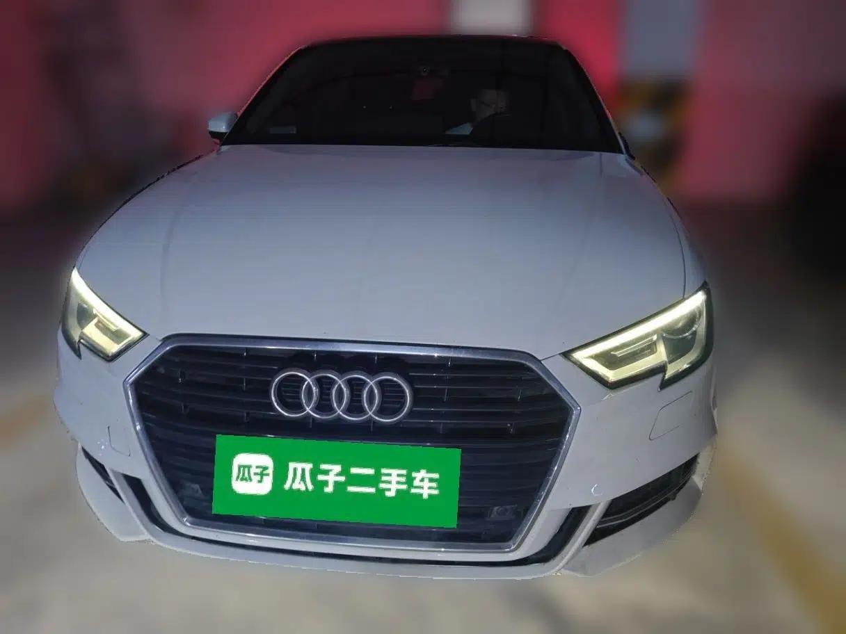 Audi A3 2018 30th Anniversary Edition Sportback 35 TFSI Fashion Model — миниатюра 2