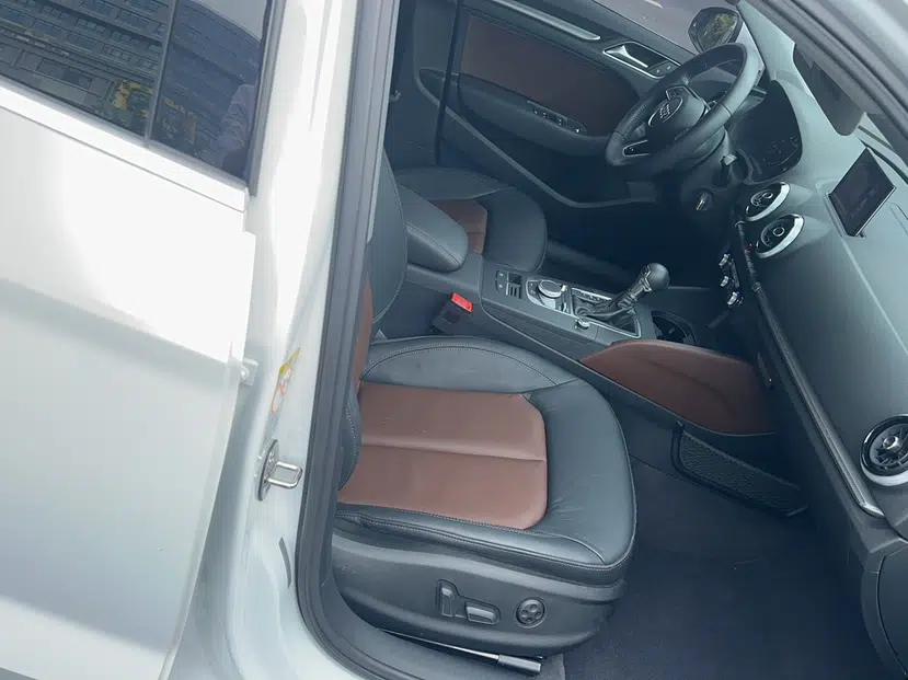 Audi A3 2018 30th Anniversary Edition Limousine 35 TFSI Style Model — миниатюра 26