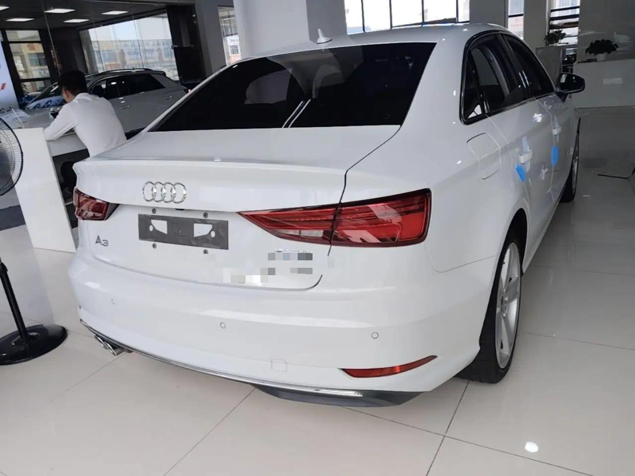 Audi A3 2018 30th Anniversary Edition Limousine 35 TFSI Style Model — миниатюра 5