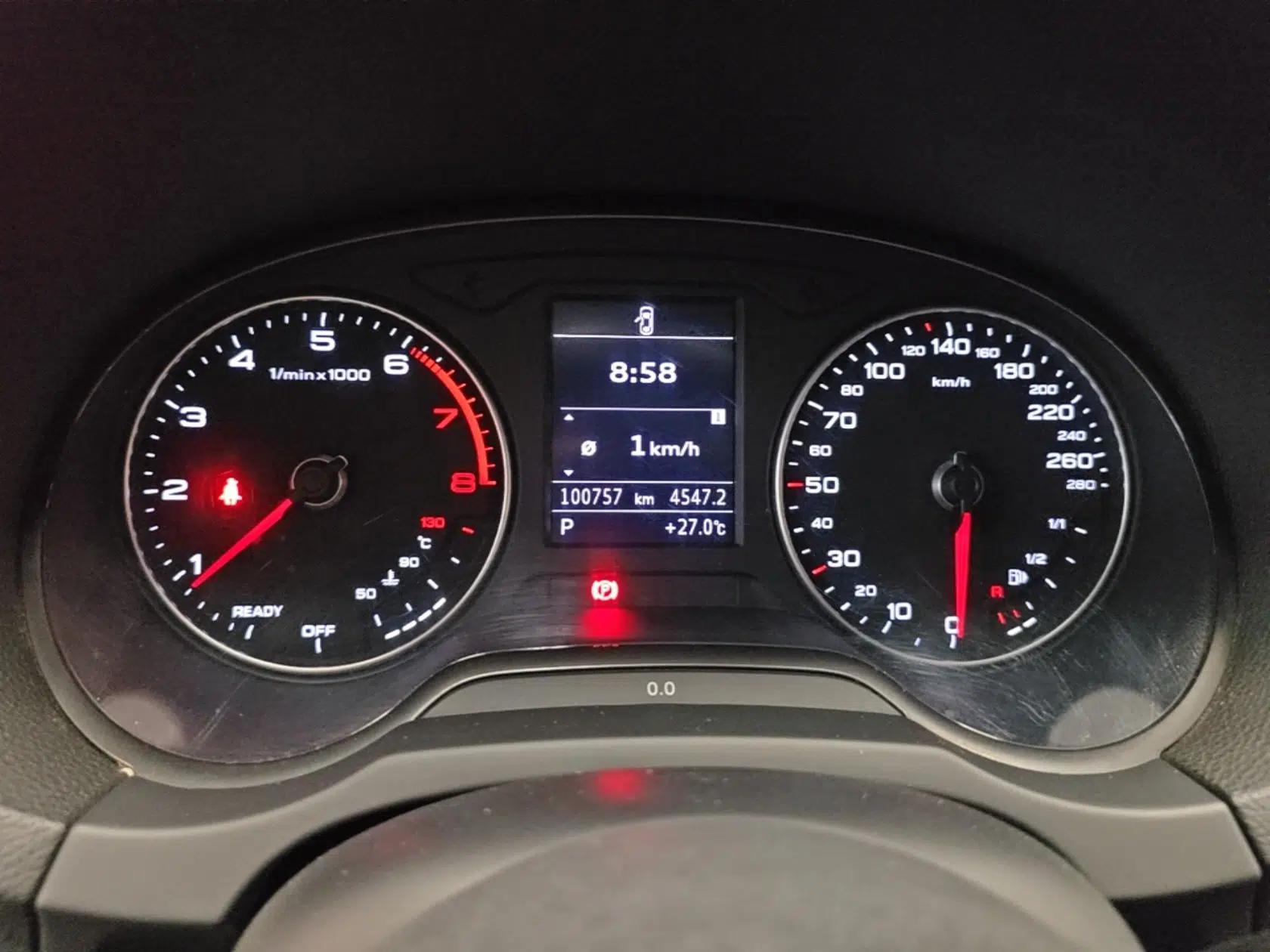 Audi A3 2018 30th Anniversary Edition Limousine 35 TFSI Sport Model — миниатюра 14