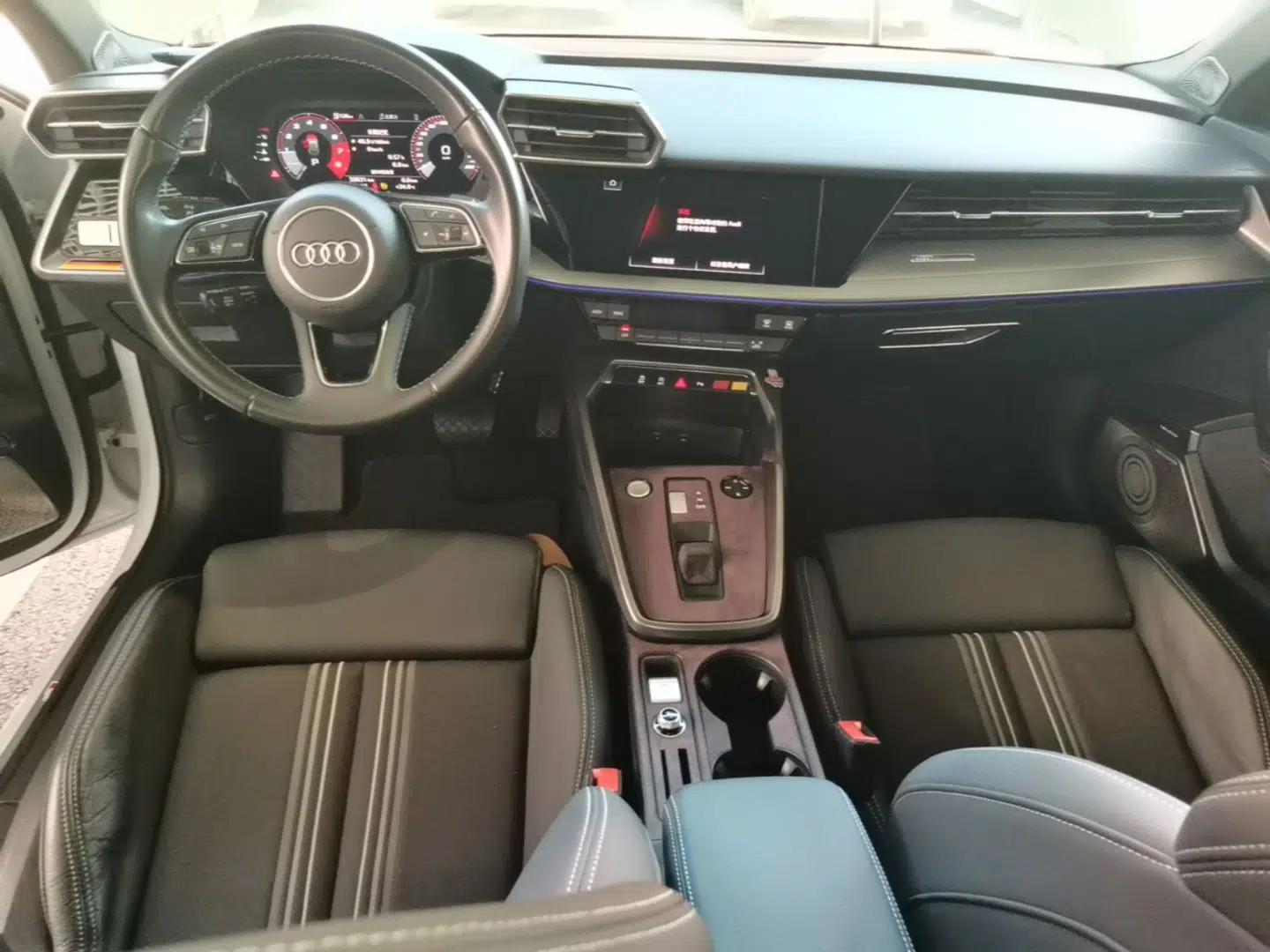Audi A3 2024 Sportback 35 TFSI Fashionable Sports Model — миниатюра 12