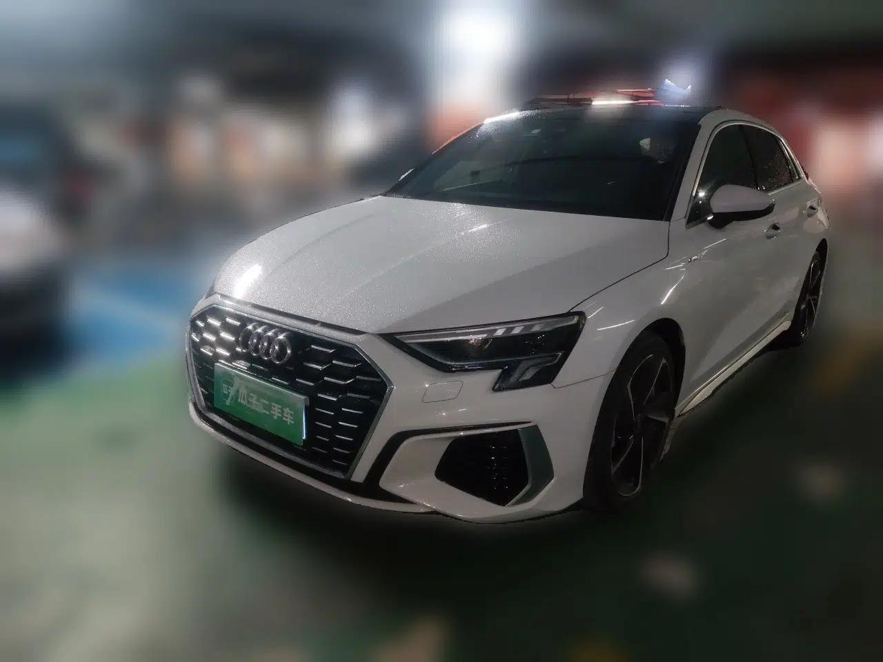 Audi A3 2022 Sportback 35 TFSI Fashionable Sports Model — миниатюра 1