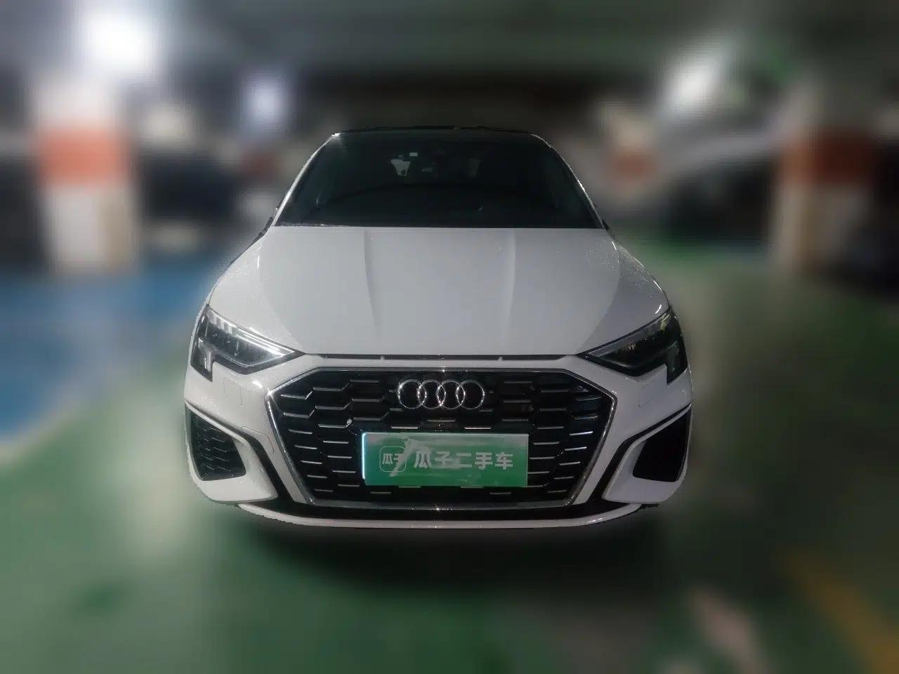 Audi A3 2022 Sportback 35 TFSI Fashionable Sports Model — миниатюра 2