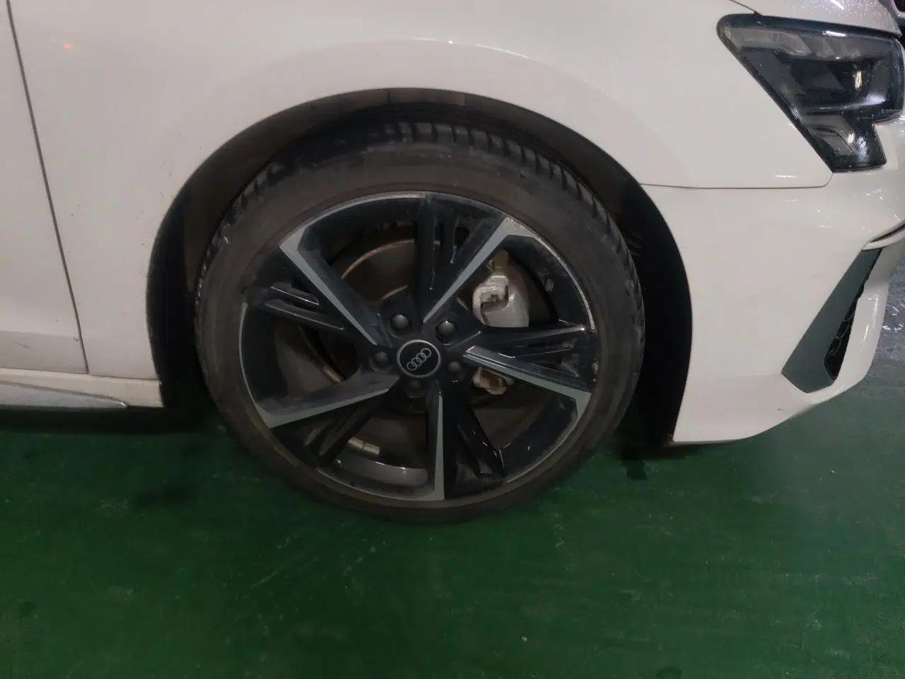Audi A3 2022 Sportback 35 TFSI Fashionable Sports Model — миниатюра 8