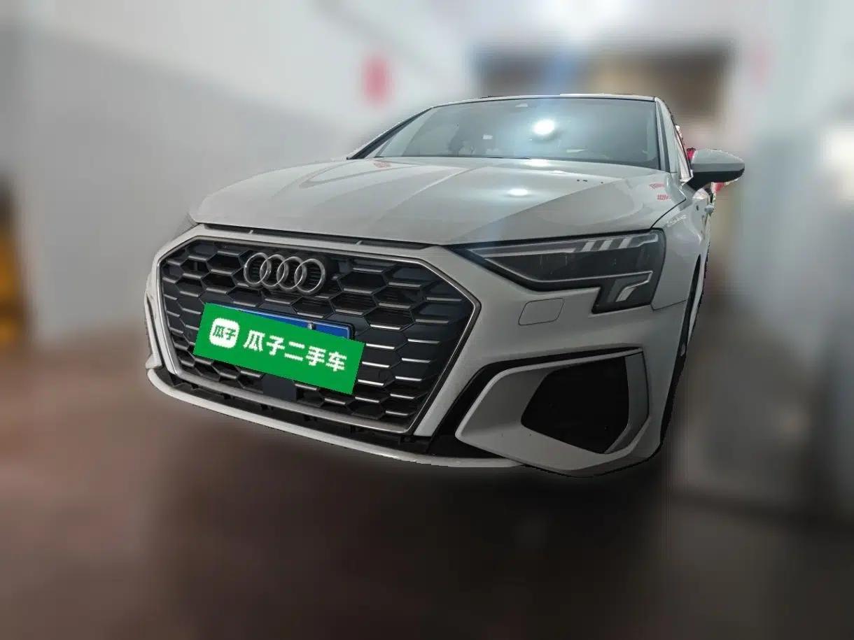 Audi A3 2022 Sportback 35 TFSI Fashionable Sports Model — миниатюра 1