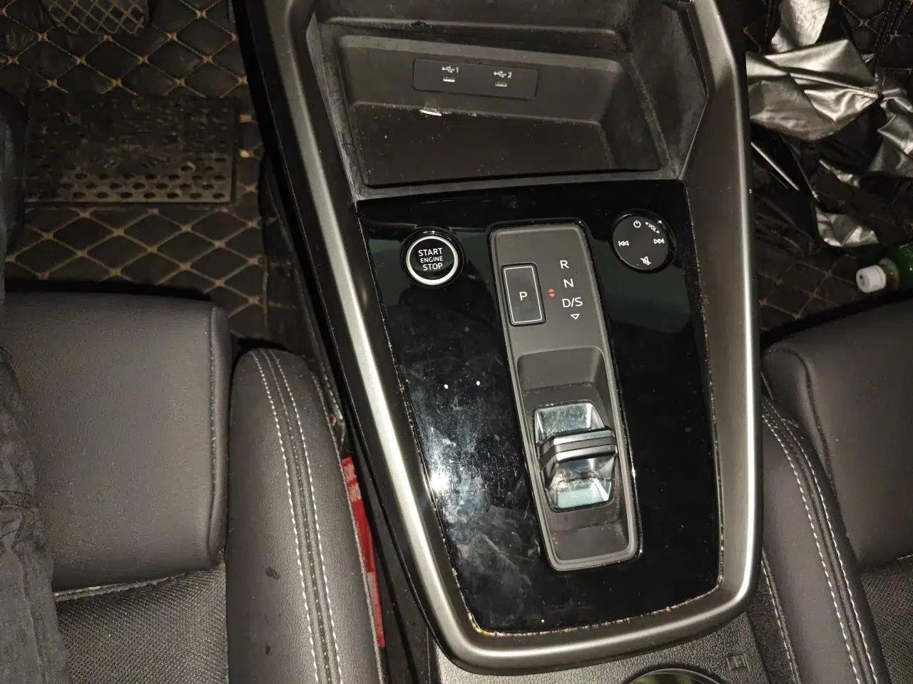 Audi A3 2022 Sportback 35 TFSI Fashionable Sports Model — миниатюра 14
