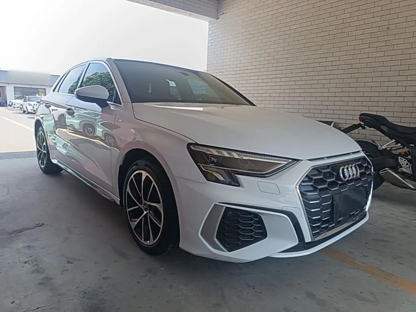 Audi A3 2022 Sportback 35 TFSI Ambition Sport Edition — миниатюра 12