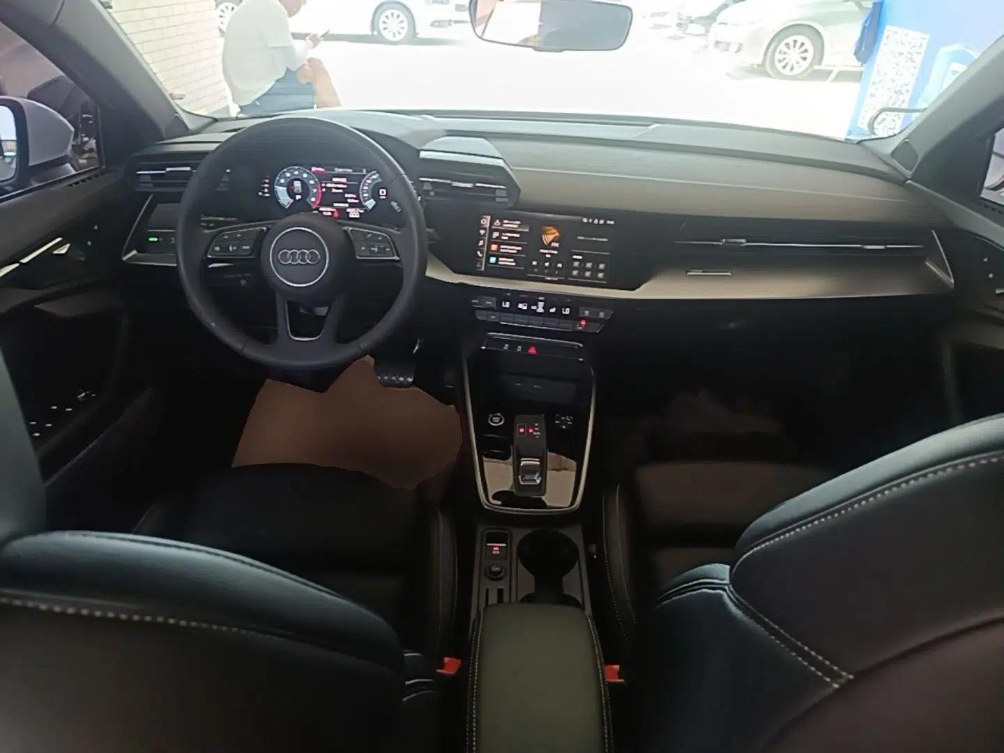 Audi A3 2022 Sportback 35 TFSI Ambition Sport Edition — миниатюра 17