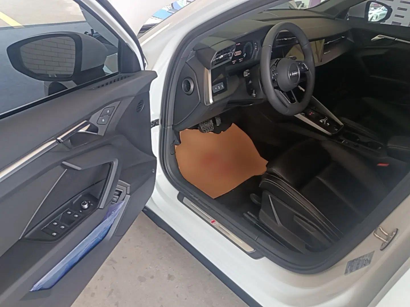 Audi A3 2022 Sportback 35 TFSI Ambition Sport Edition — миниатюра 23