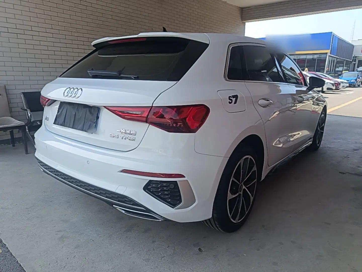 Audi A3 2022 Sportback 35 TFSI Ambition Sport Edition — миниатюра 6