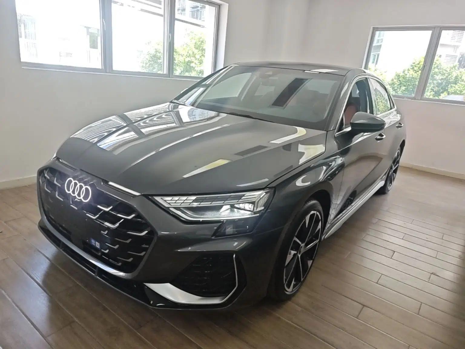 Audi A3 2025 A3L Limousine 35TFSI Prestige Edition — миниатюра 1