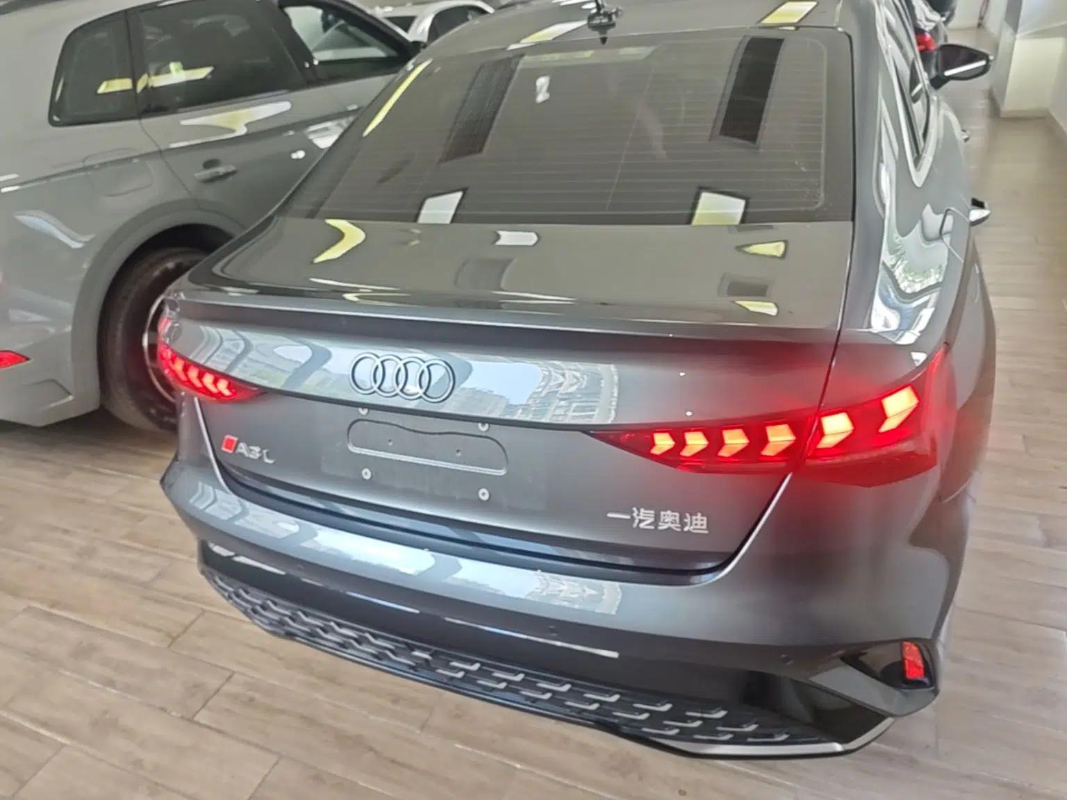 Audi A3 2025 A3L Limousine 35TFSI Prestige Edition — миниатюра 5