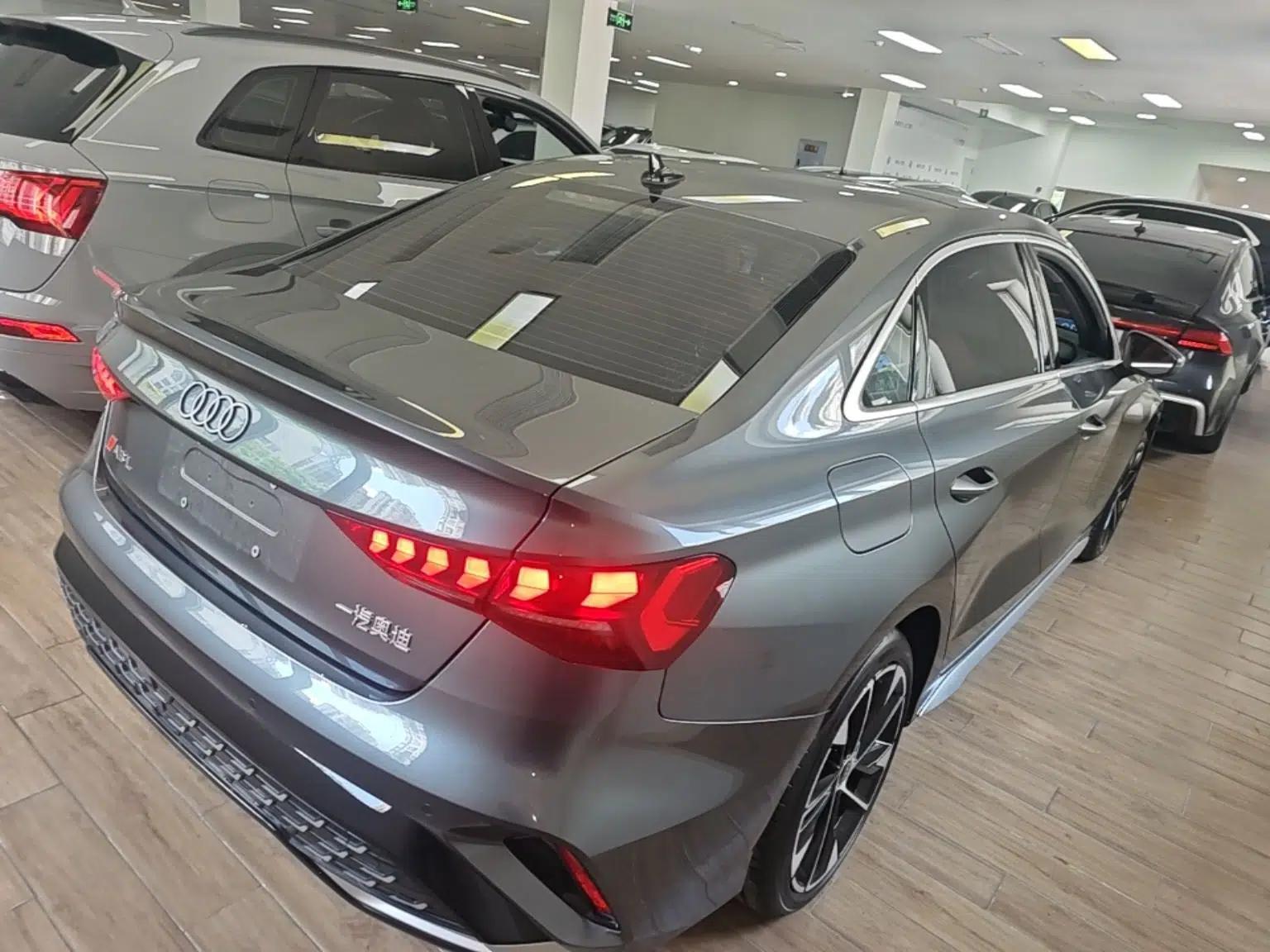 Audi A3 2025 A3L Limousine 35TFSI Prestige Edition — миниатюра 6