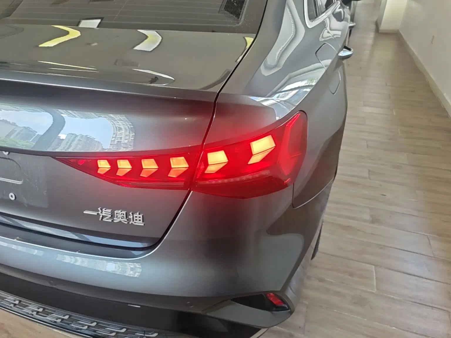 Audi A3 2025 A3L Limousine 35TFSI Prestige Edition — миниатюра 9