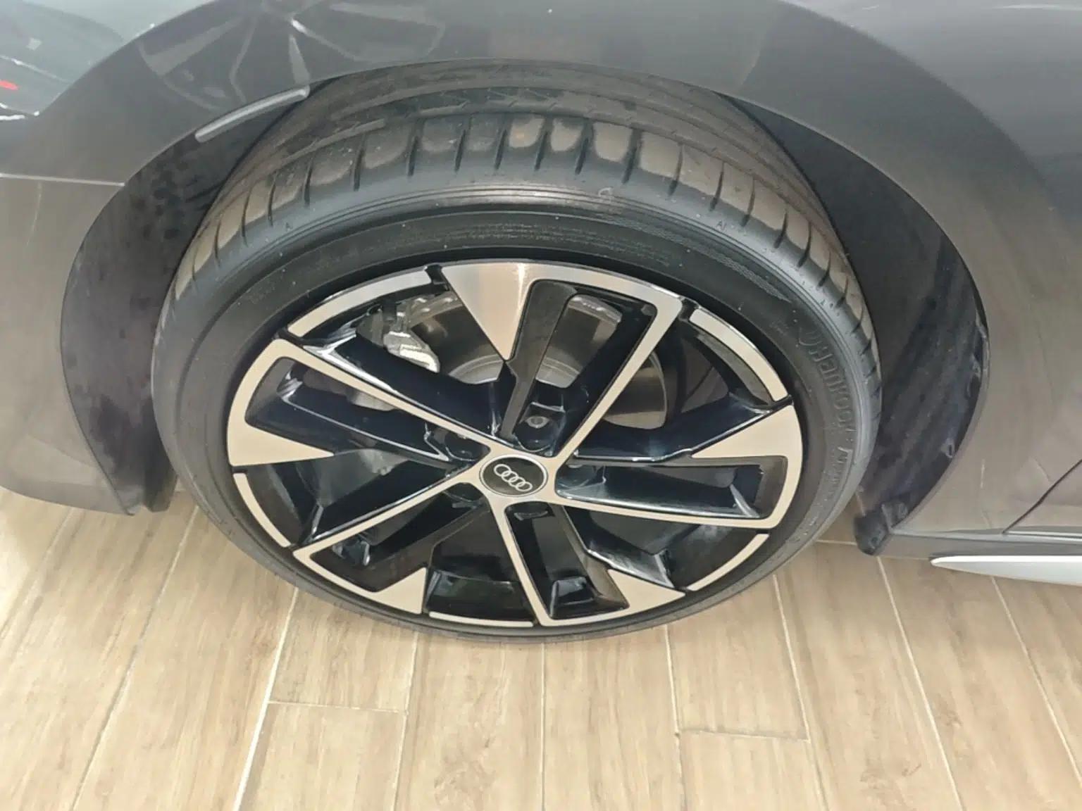 Audi A3 2025 A3L Limousine 35TFSI Prestige Edition — миниатюра 10
