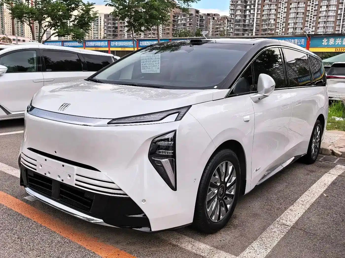 Buick Ultimate Family 2026 Luxury Edition — миниатюра 1