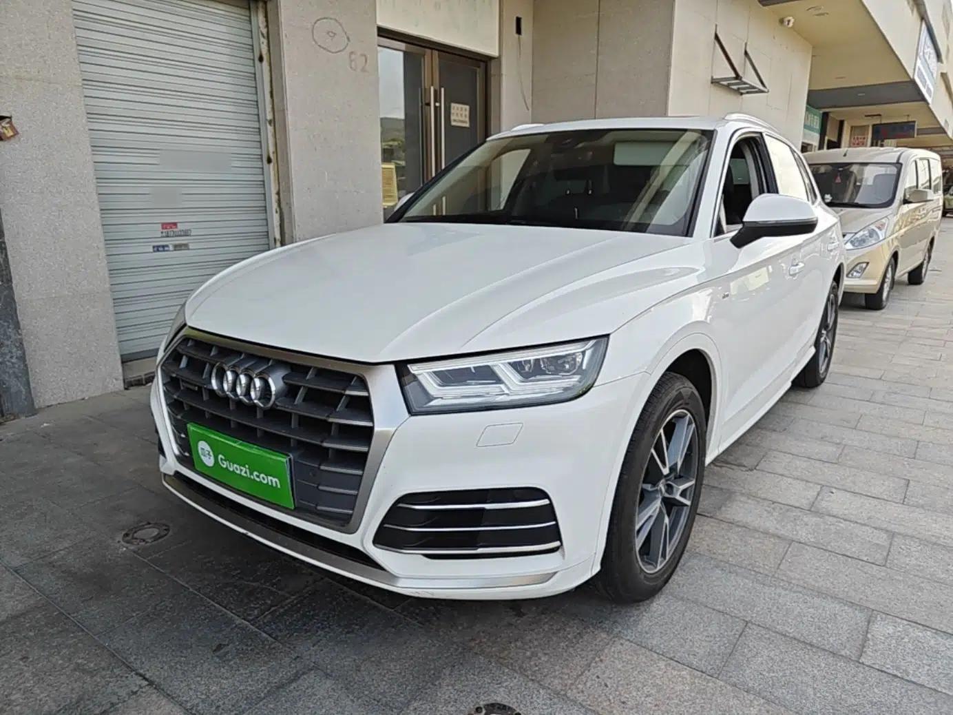 Audi Q5L 2020 Updated 40 TFSI Prestige Fashion Edition — миниатюра 1