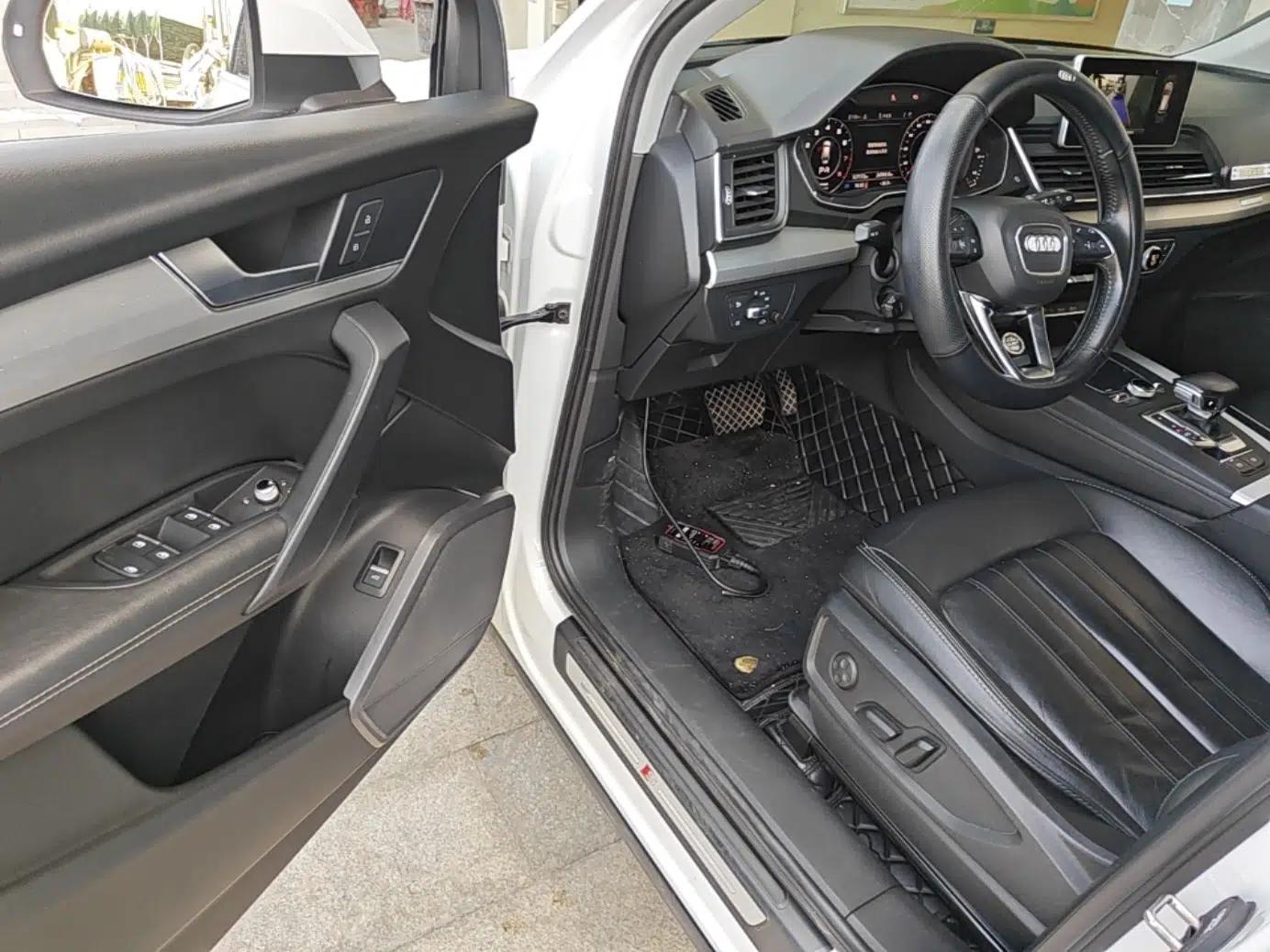 Audi Q5L 2020 Updated 40 TFSI Prestige Fashion Edition — миниатюра 18