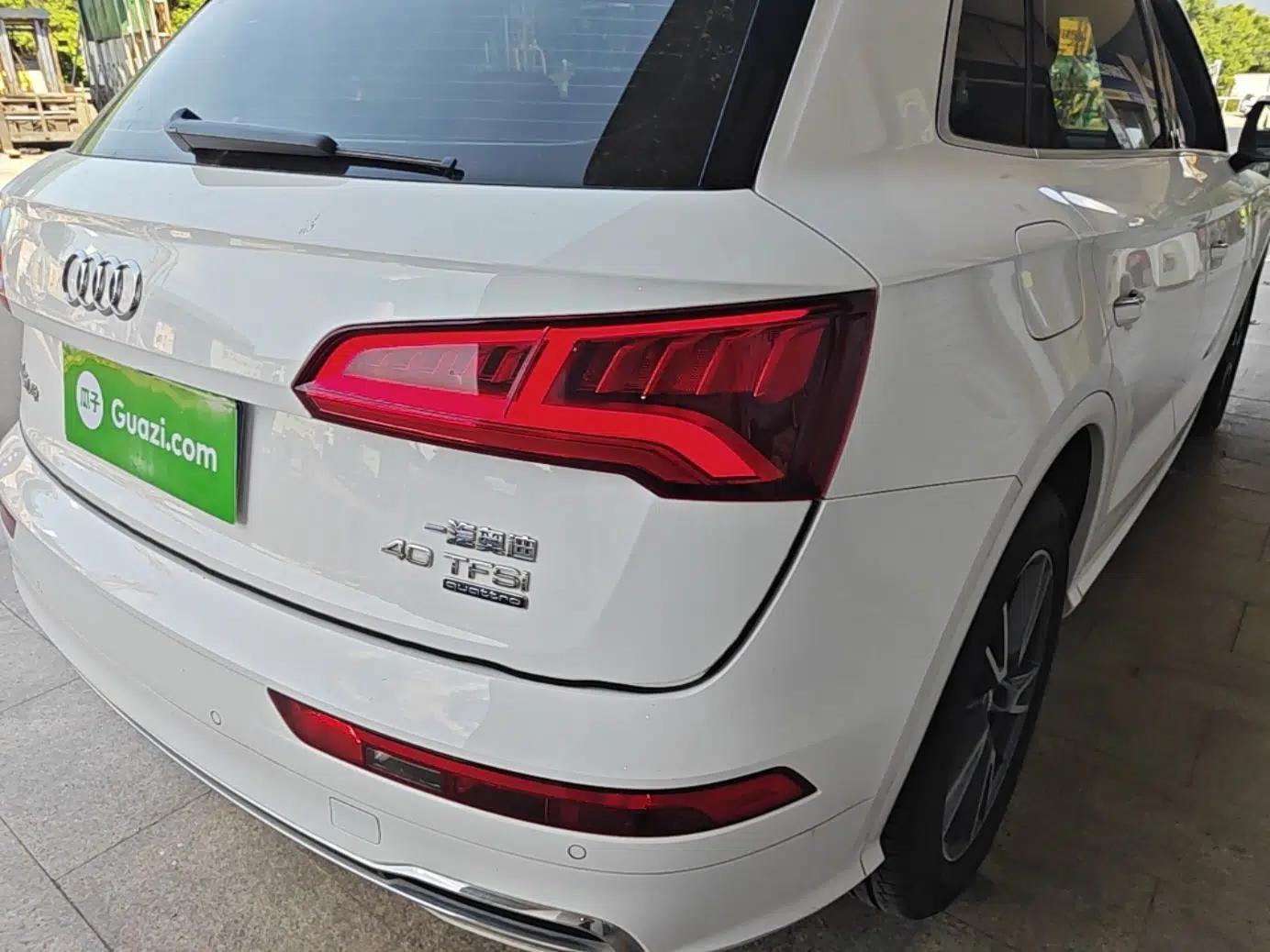 Audi Q5L 2020 Updated 40 TFSI Prestige Fashion Edition — миниатюра 9