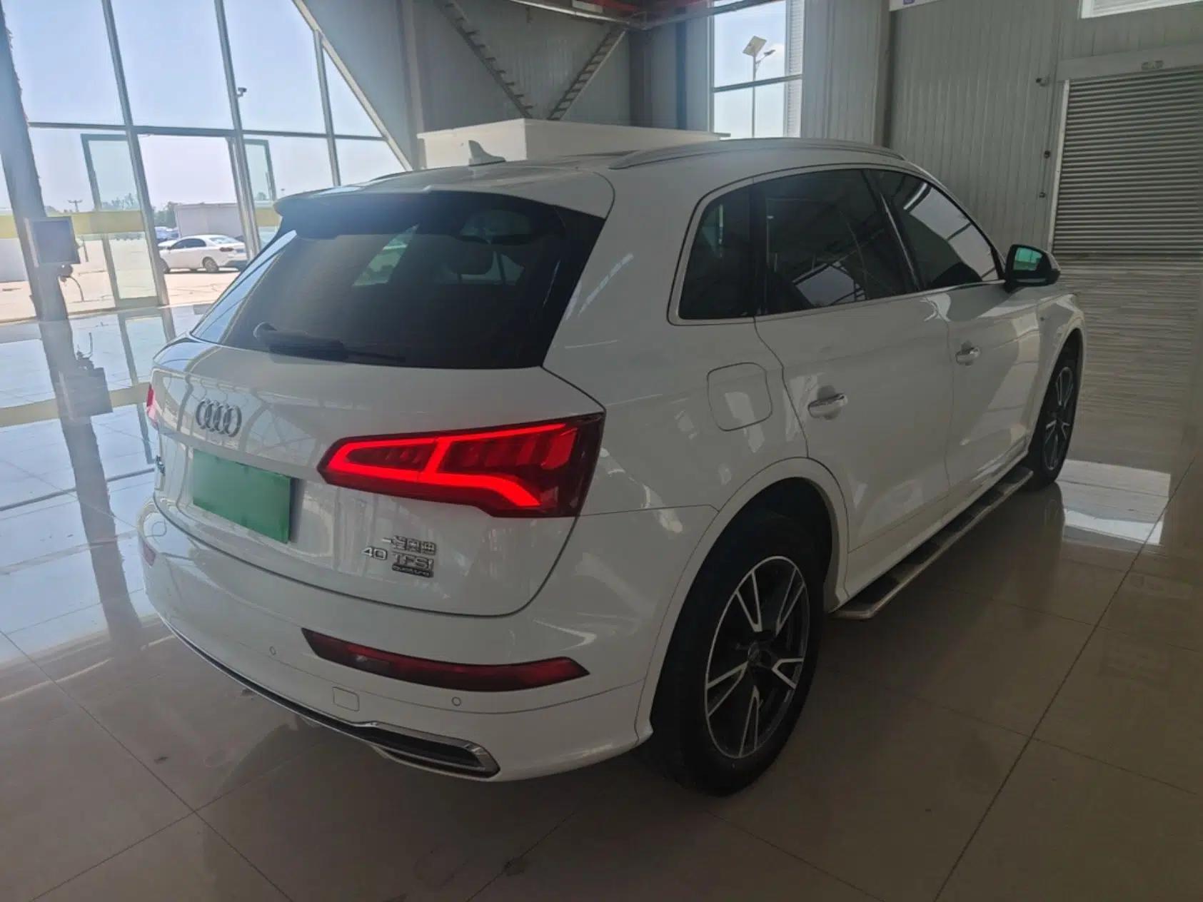 Audi Q5L 2020 Updated 40 TFSI Prestige Fashion Edition — миниатюра 6