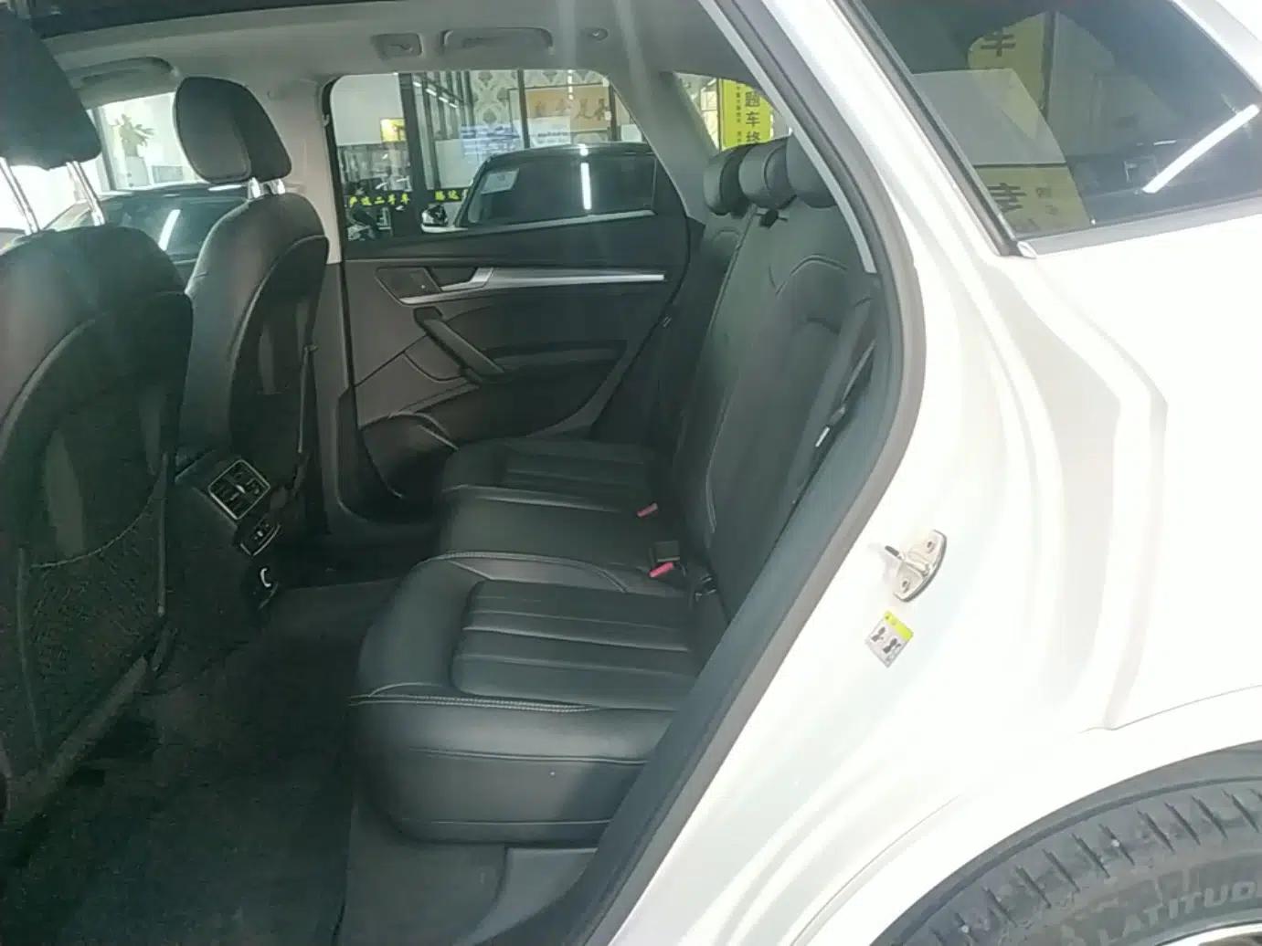 Audi Q5L 2020 45 TFSI Prestige Fashion Model — миниатюра 20