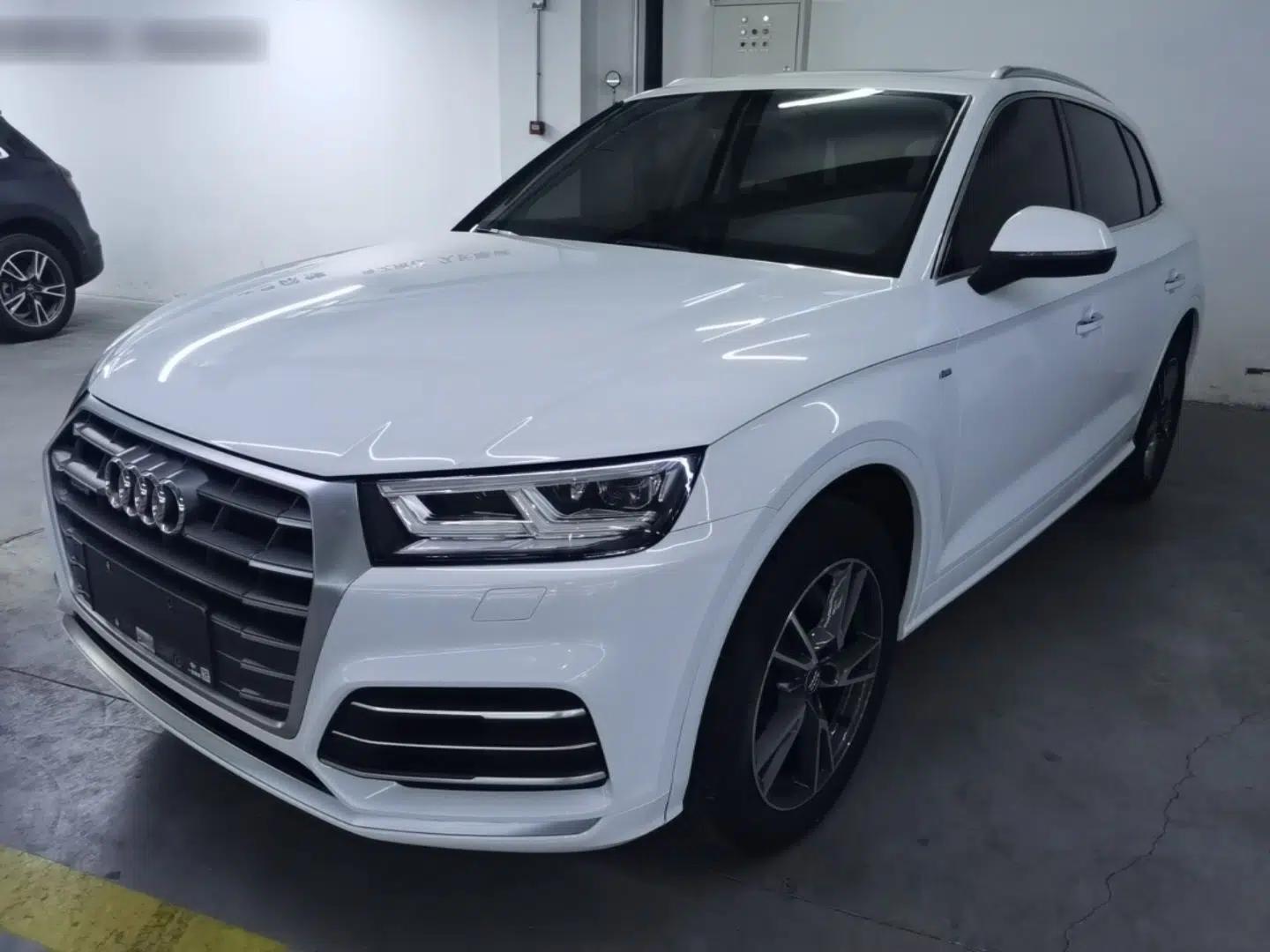 Audi Q5L 2020 Updated 40 TFSI Prestige Fashion Edition — миниатюра 1