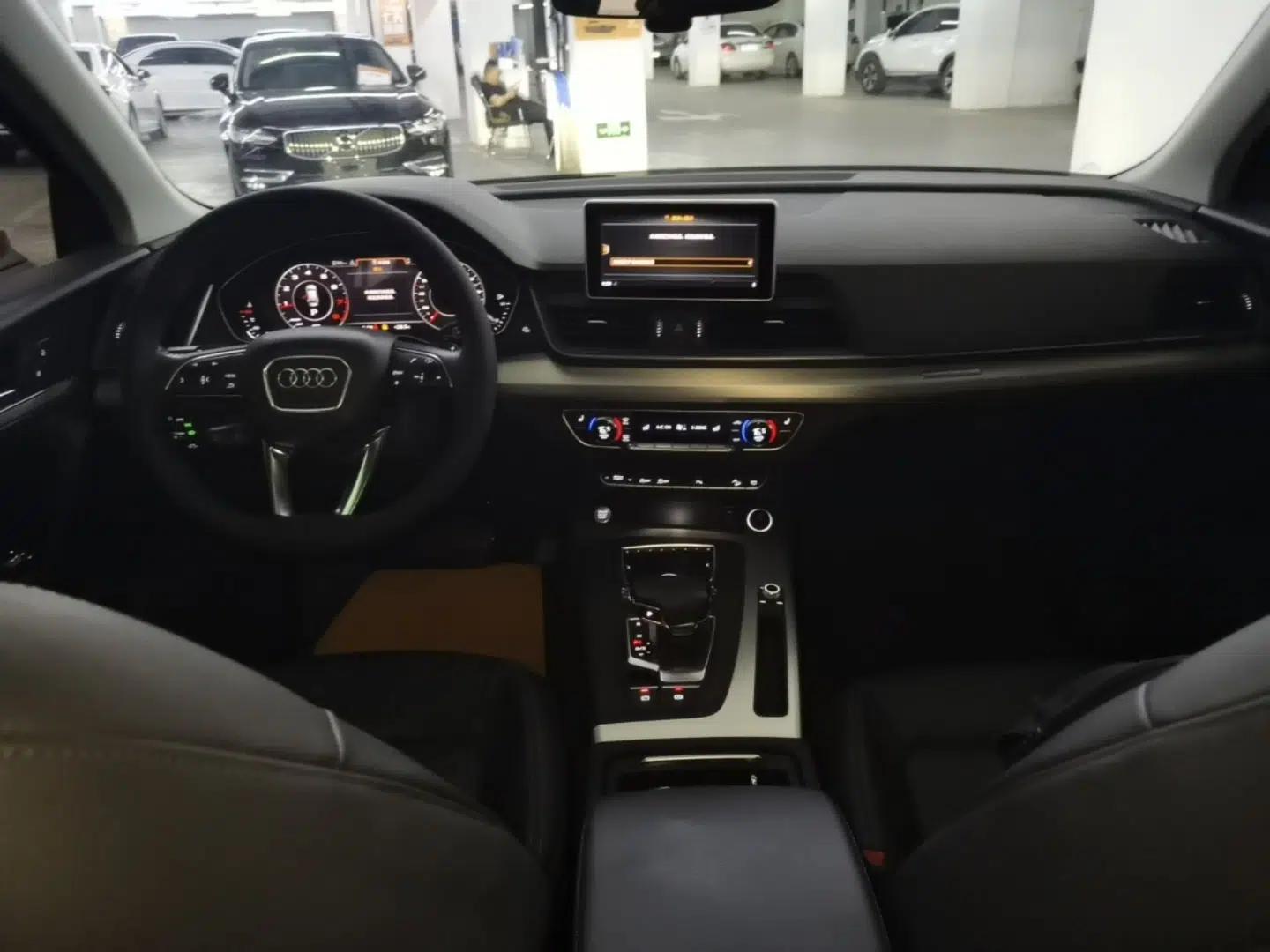 Audi Q5L 2020 Updated 40 TFSI Prestige Fashion Edition — миниатюра 12